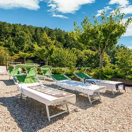 Ferienhaus Agrotourismus Im Apennin Mit Berdachtem Pool Und Whirlpool